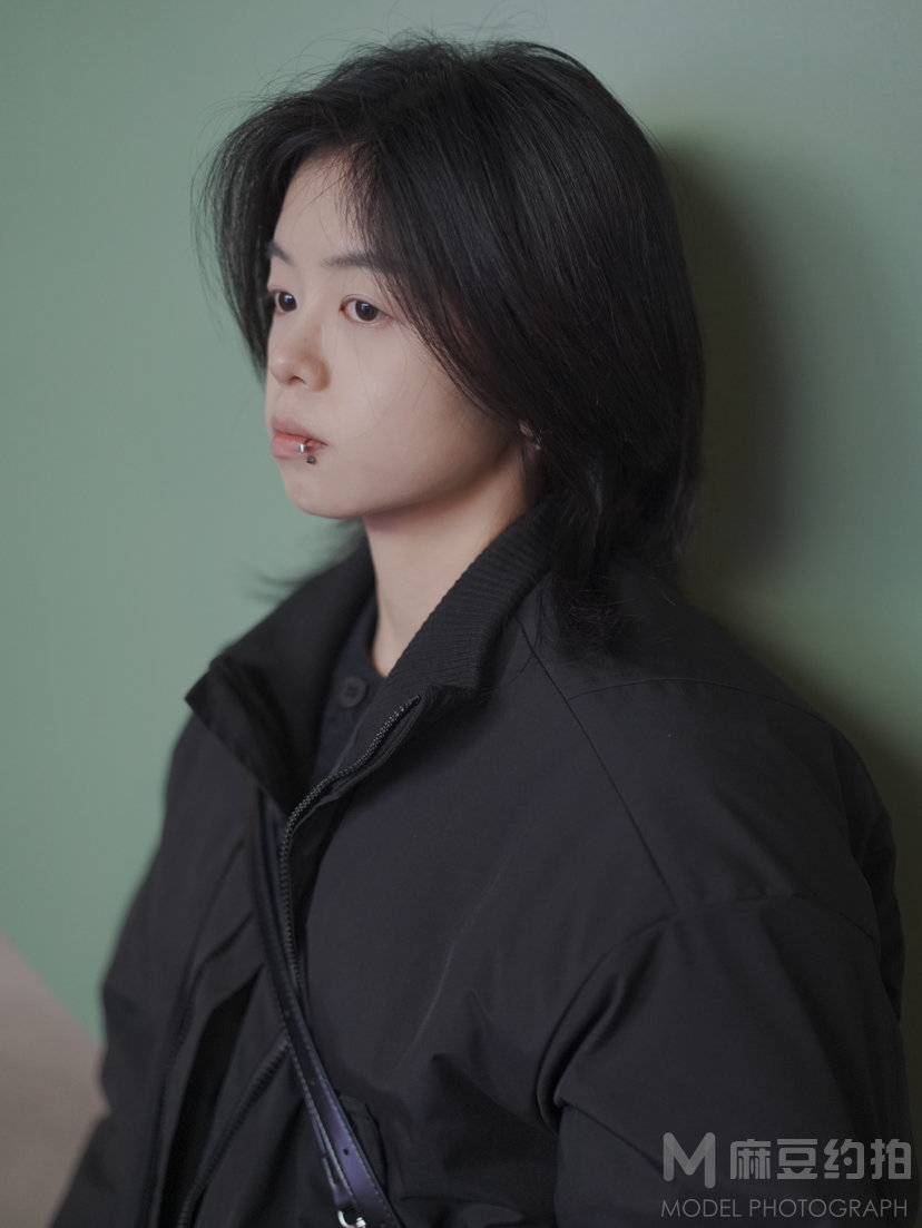 黑白模特