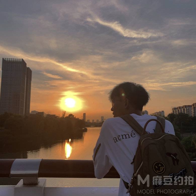 纪实模特