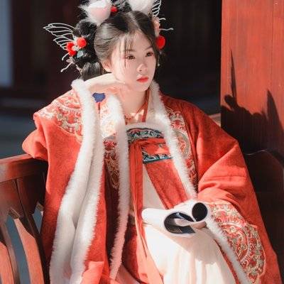 汉服模特