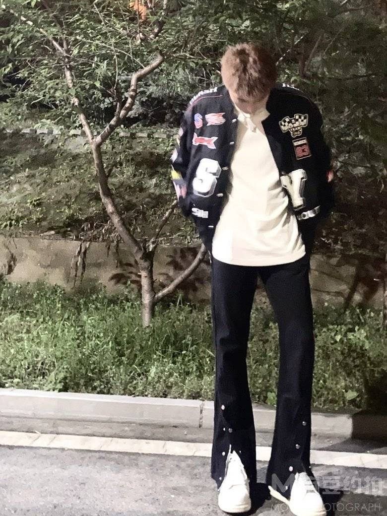 黑白模特