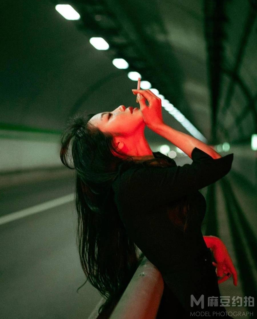 胶片模特