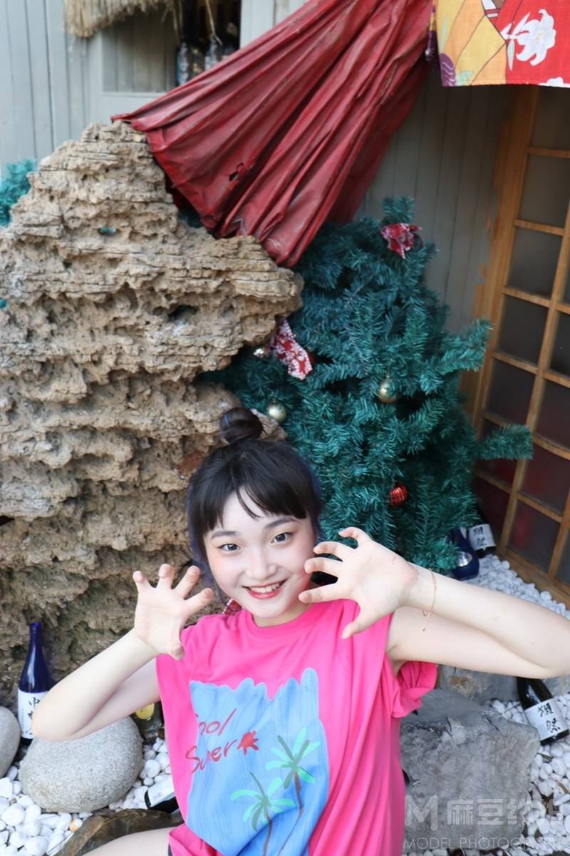 校园模特
