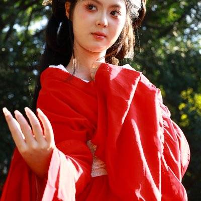 汉服模特