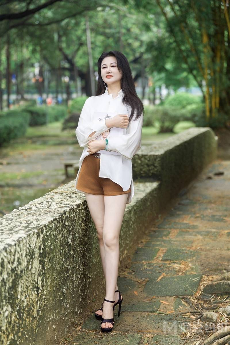 清新模特