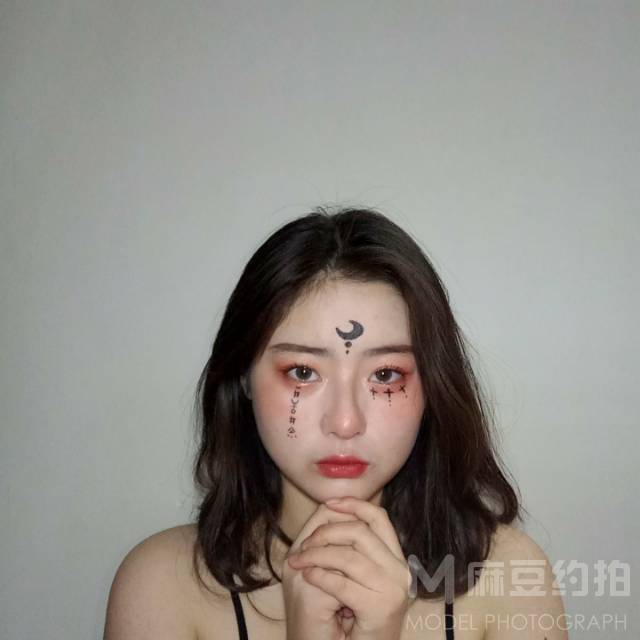 妆容模特