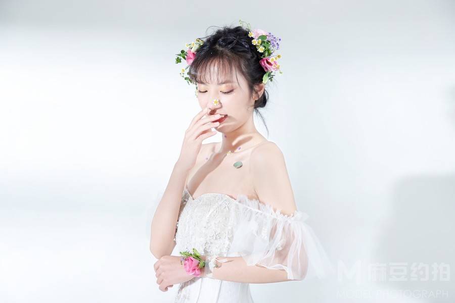 妆容模特