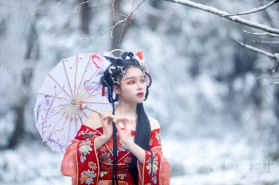 汉服模特
