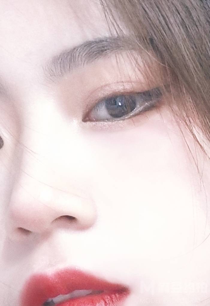 胶片模特