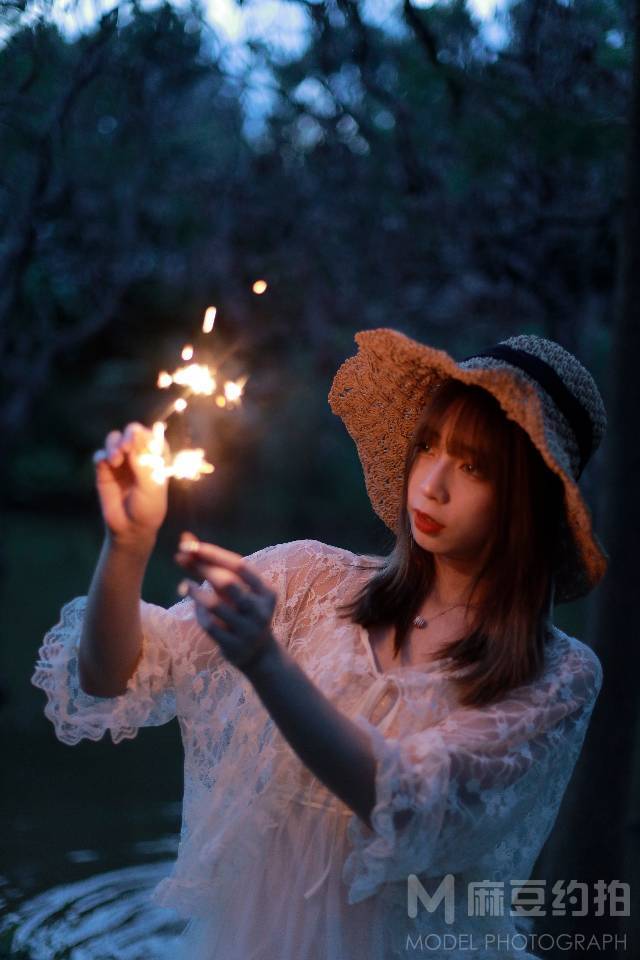 夜景模特