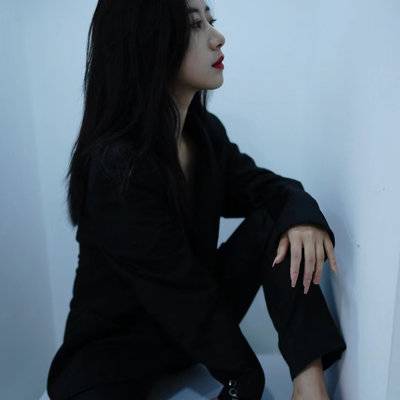 黑白模特