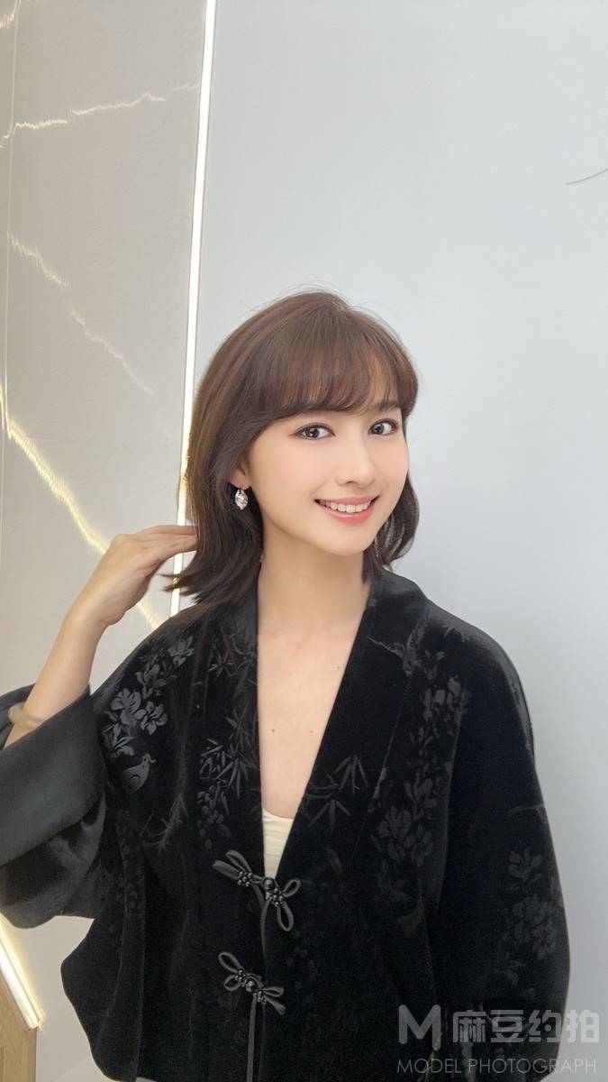 宝丽来模特