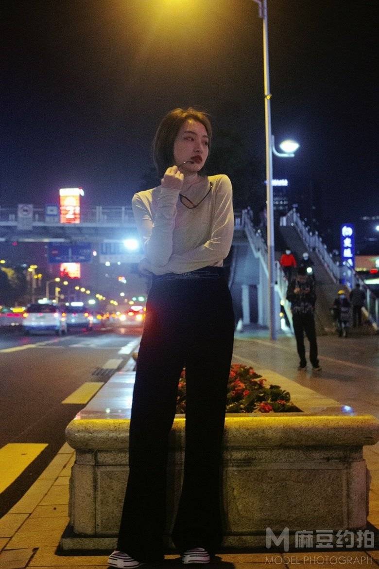 夜景模特
