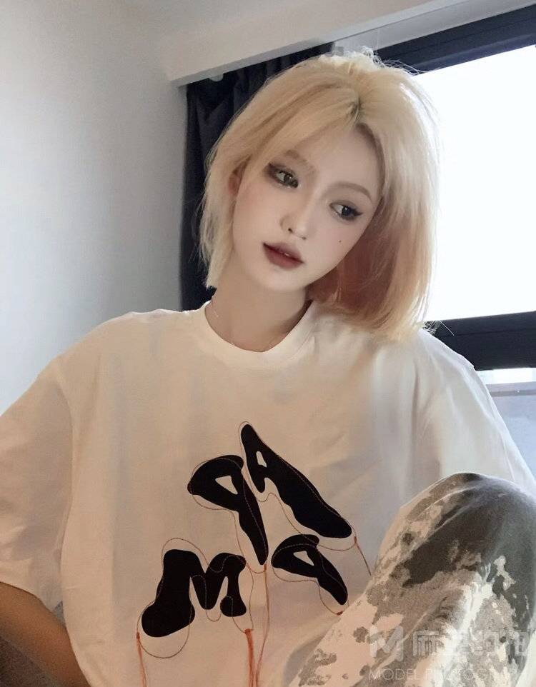 日系模特