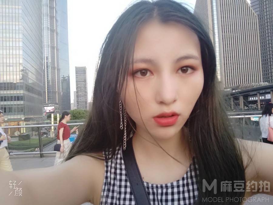 清新模特