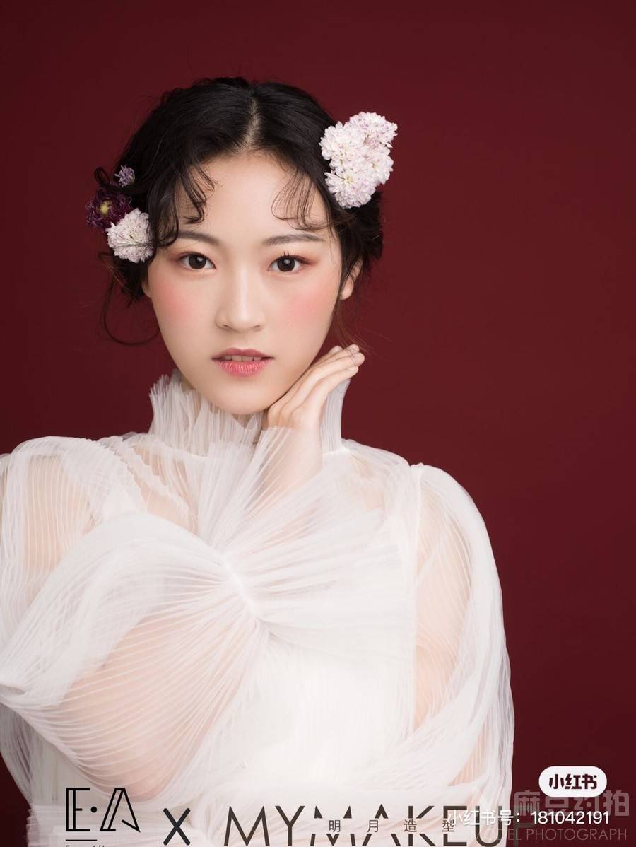妆容模特