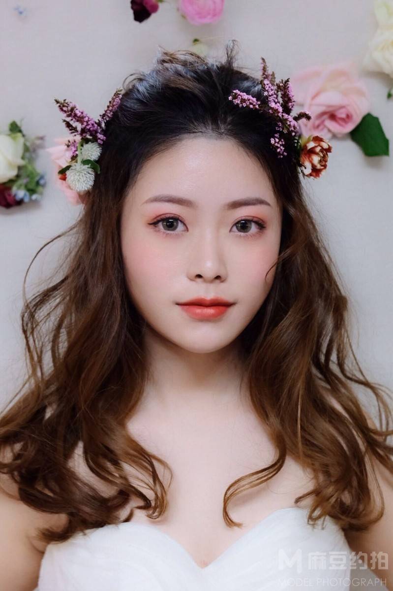 妆容模特