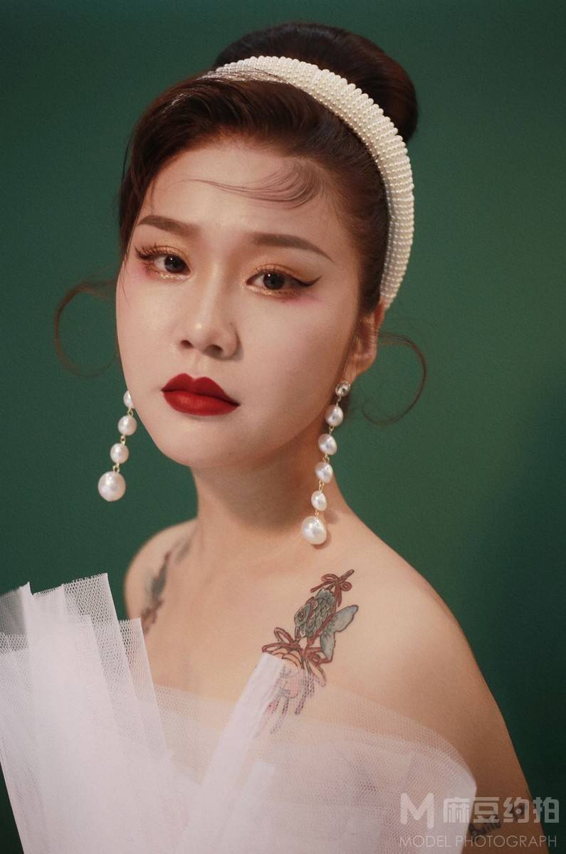 妆容模特