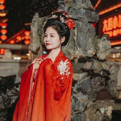 汉服模特