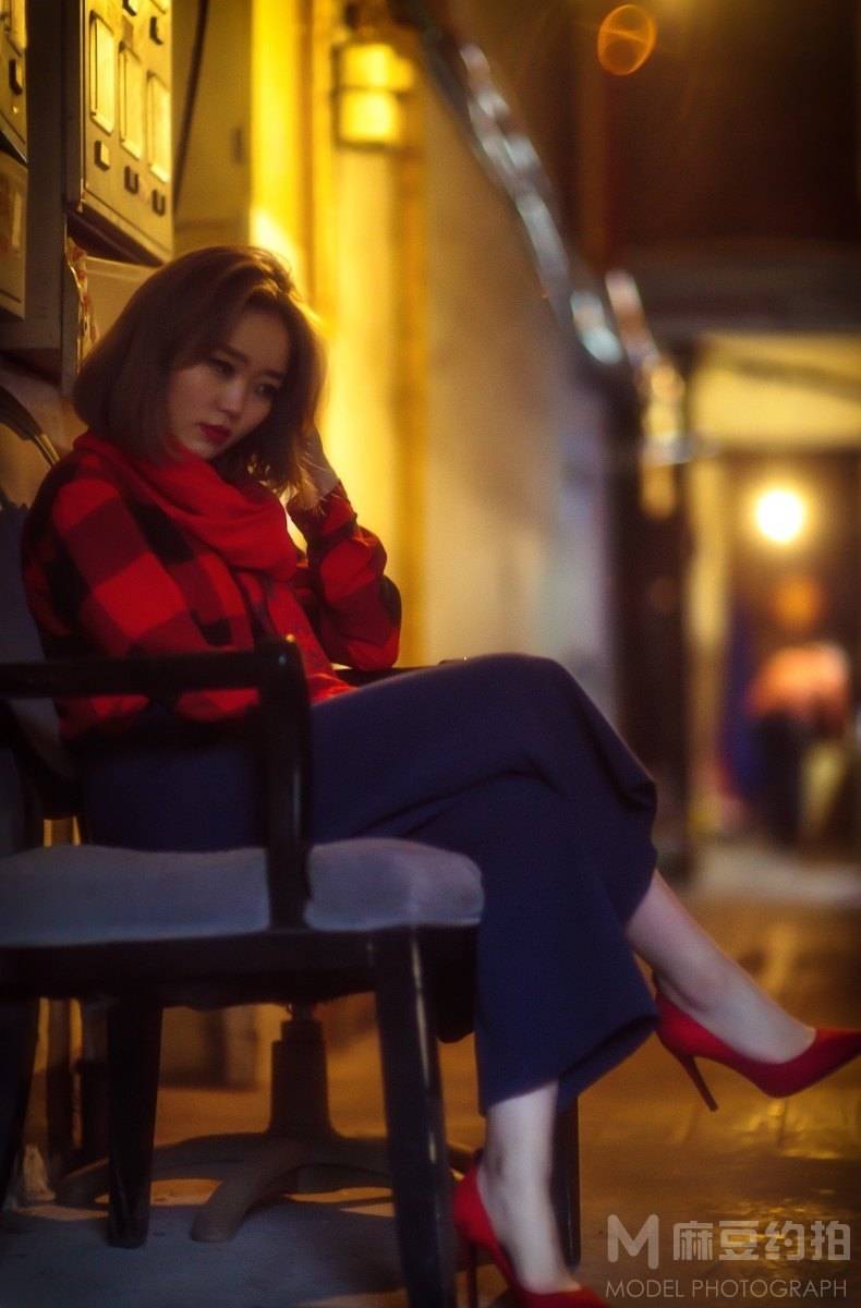 情绪模特