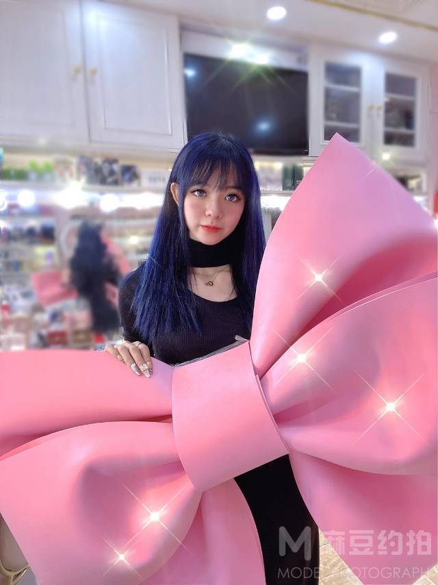 妆容模特