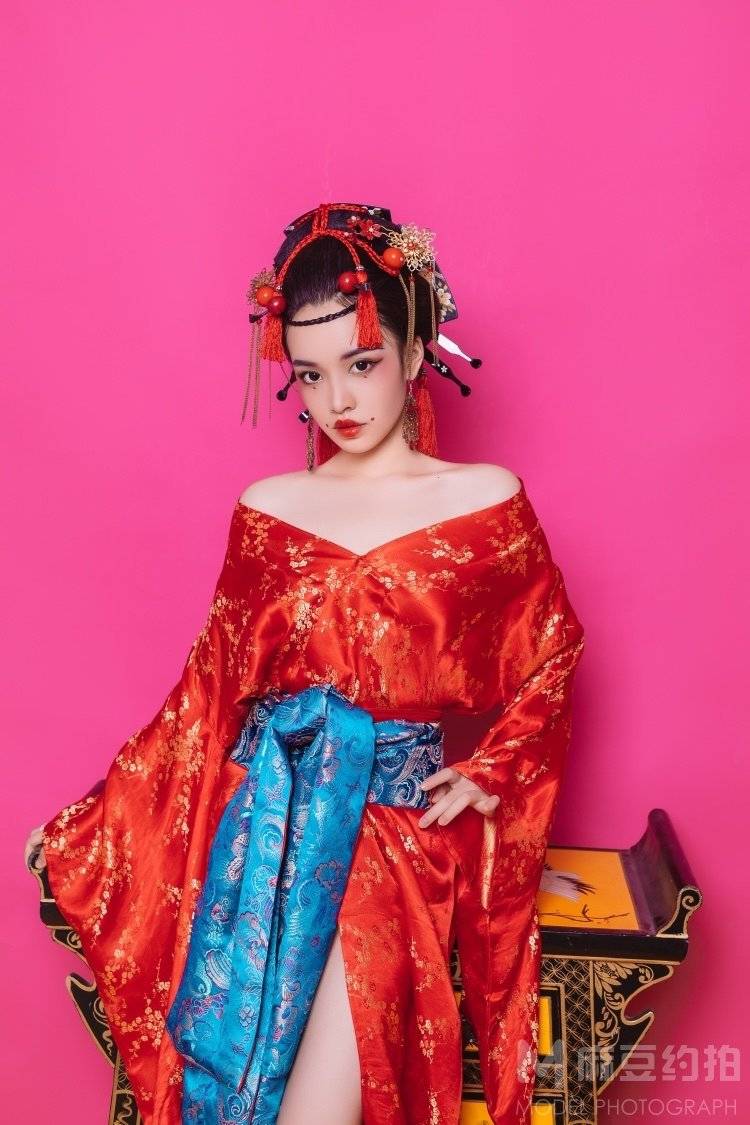 和服模特