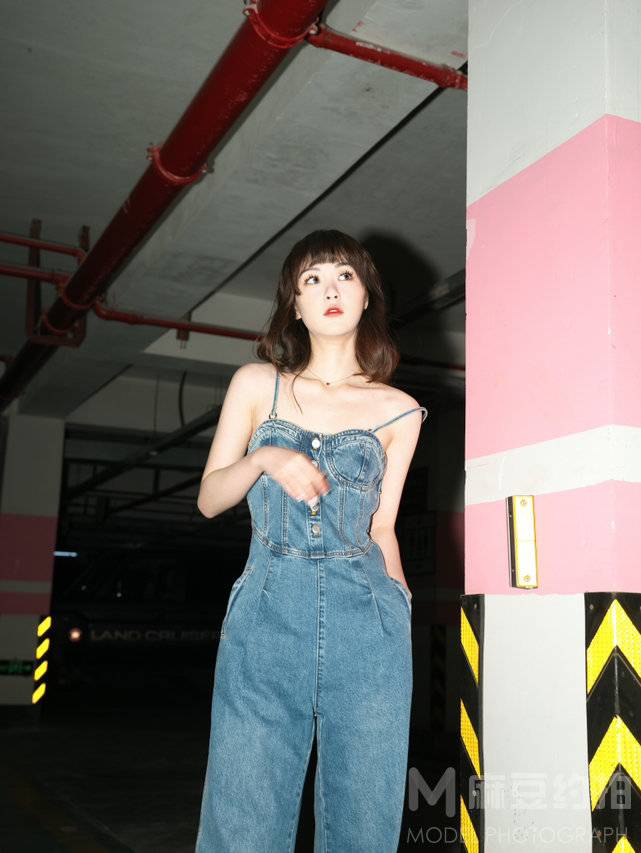 胶片模特