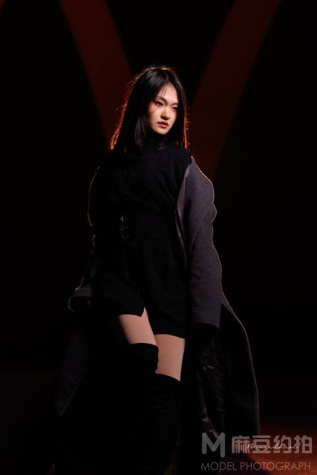 暗黑模特