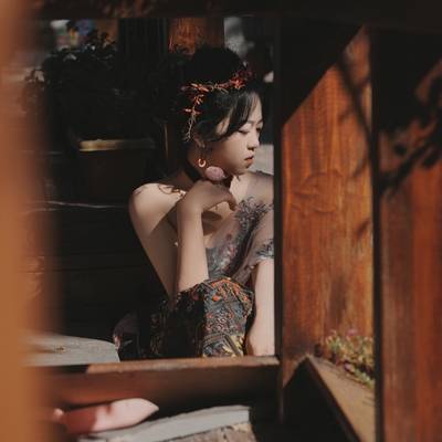 情绪模特