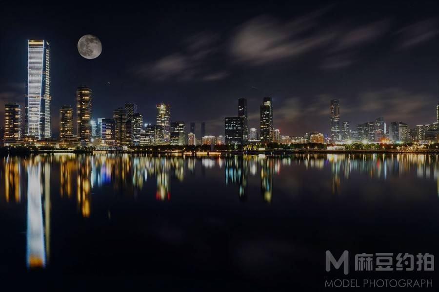 夜景模特