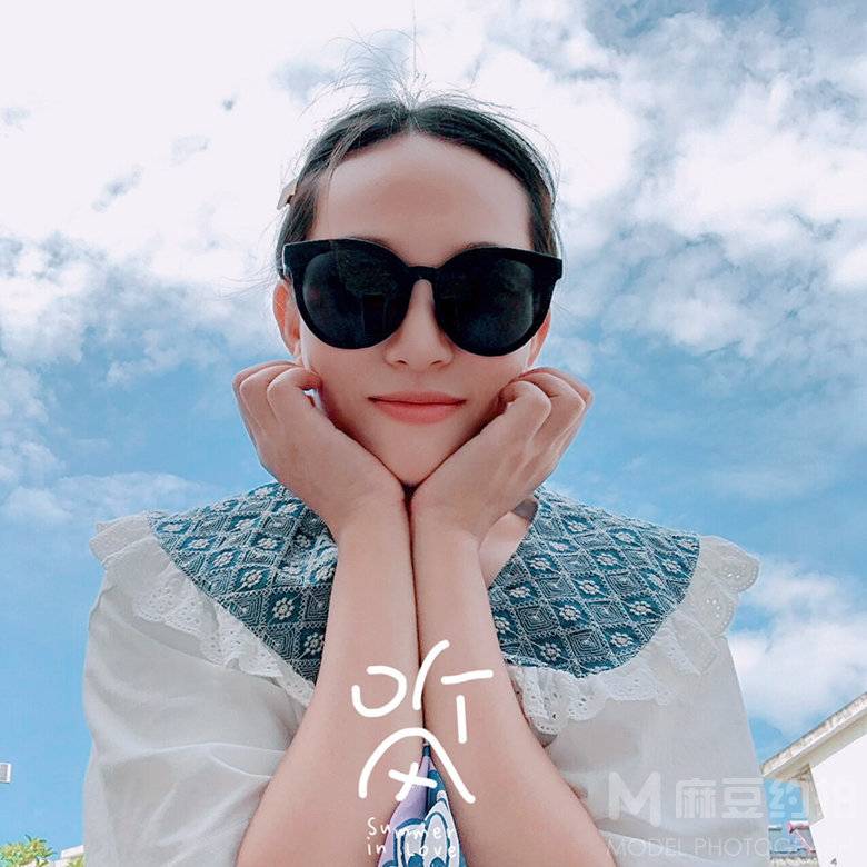 校园模特
