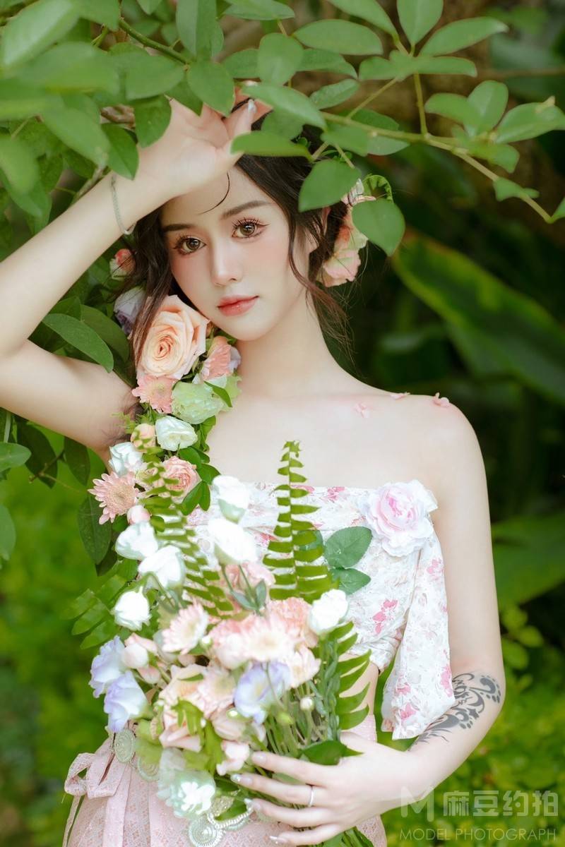 清新模特