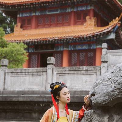 汉服模特