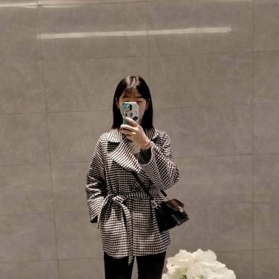黑白模特