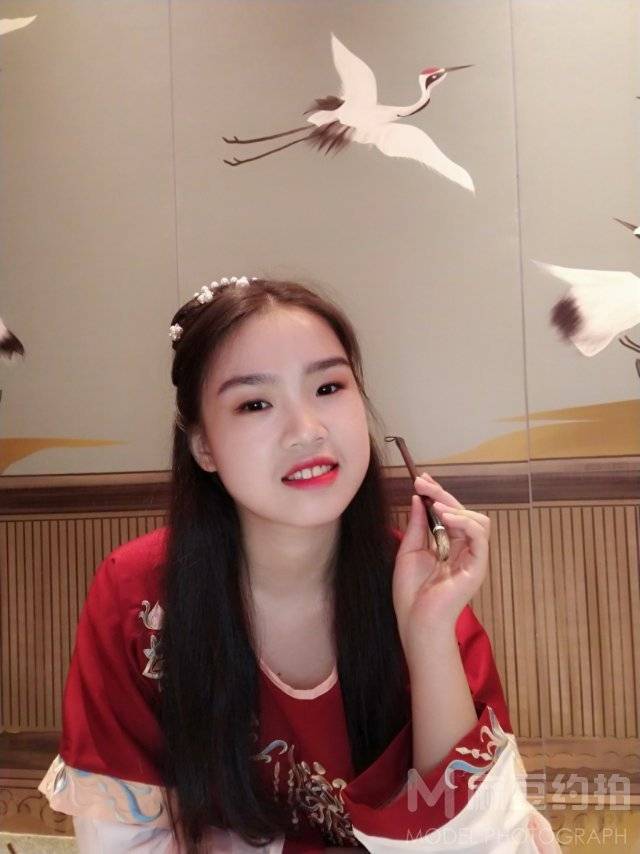 妆容模特