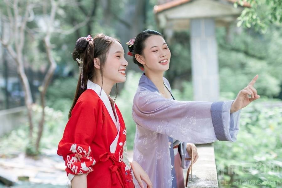 汉服模特