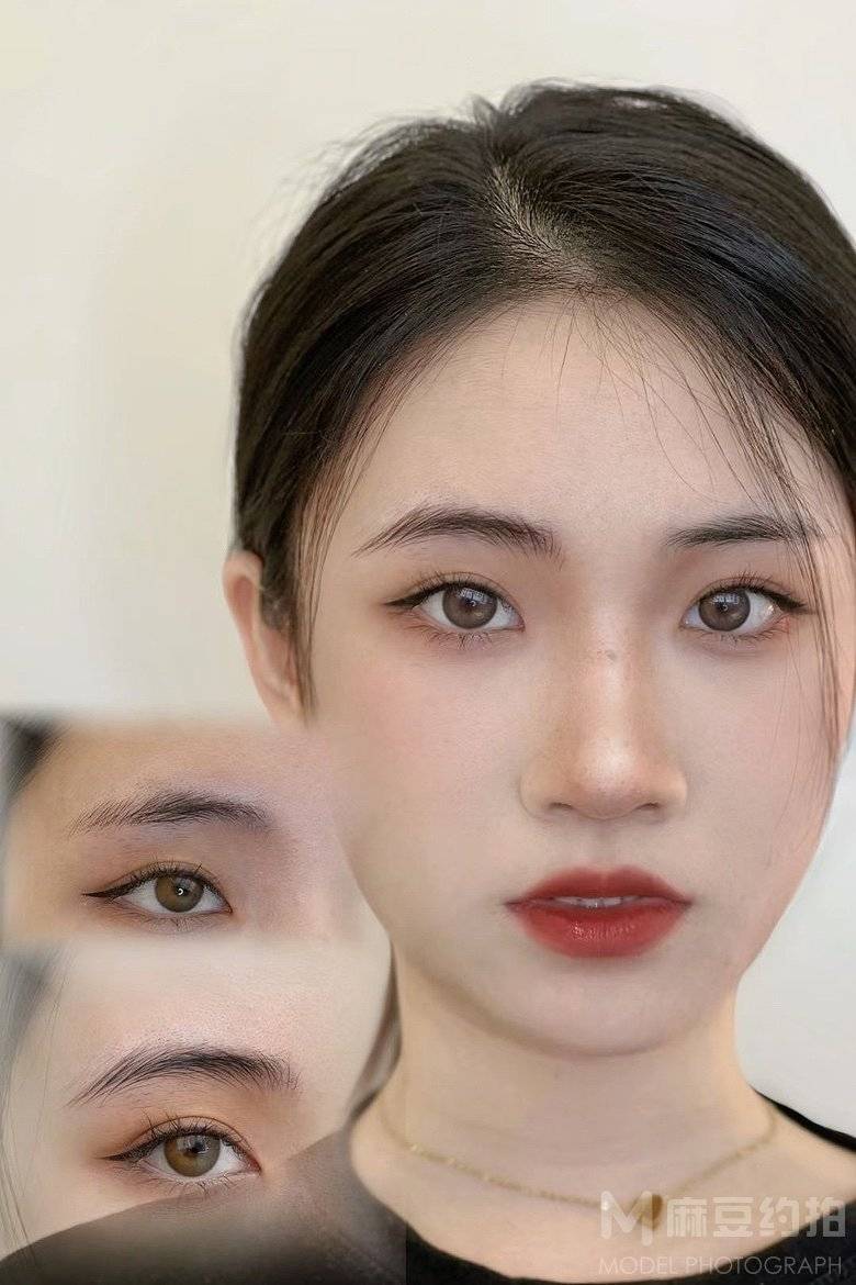 妆容模特