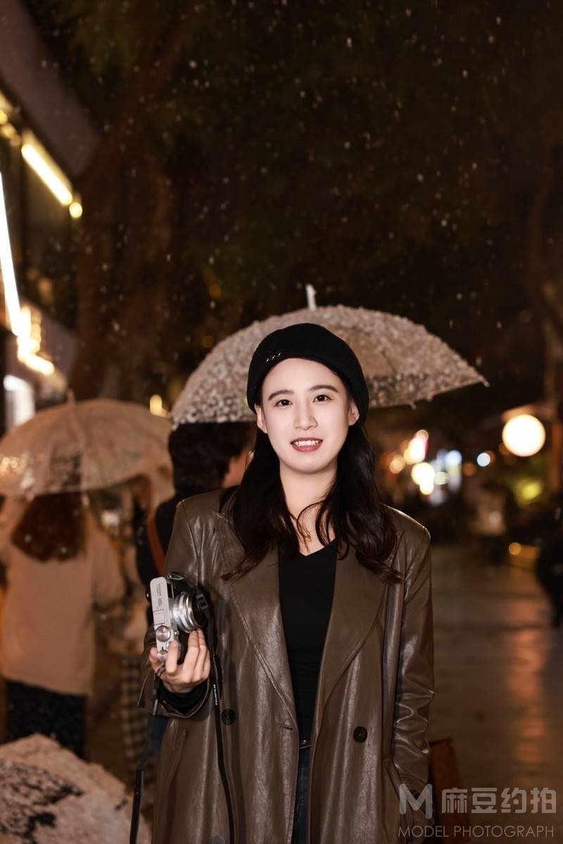 夜景模特