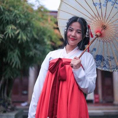 汉服模特