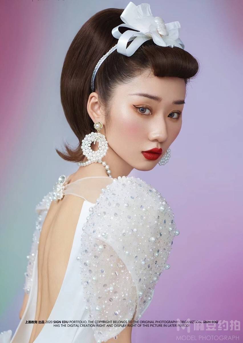 妆容模特
