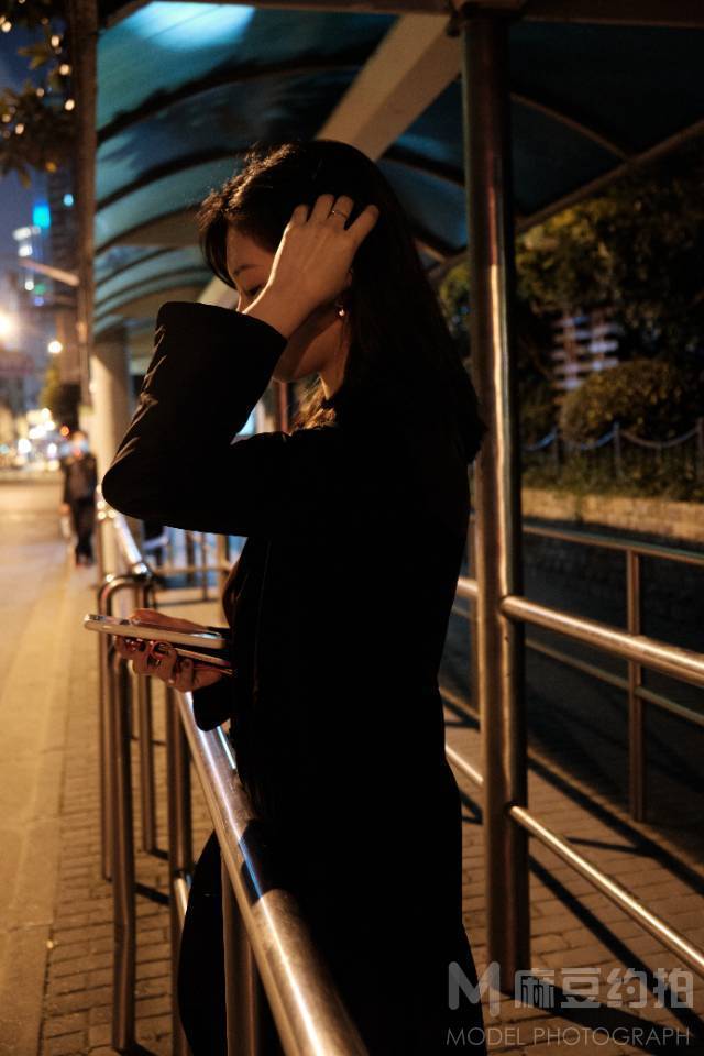 情绪模特