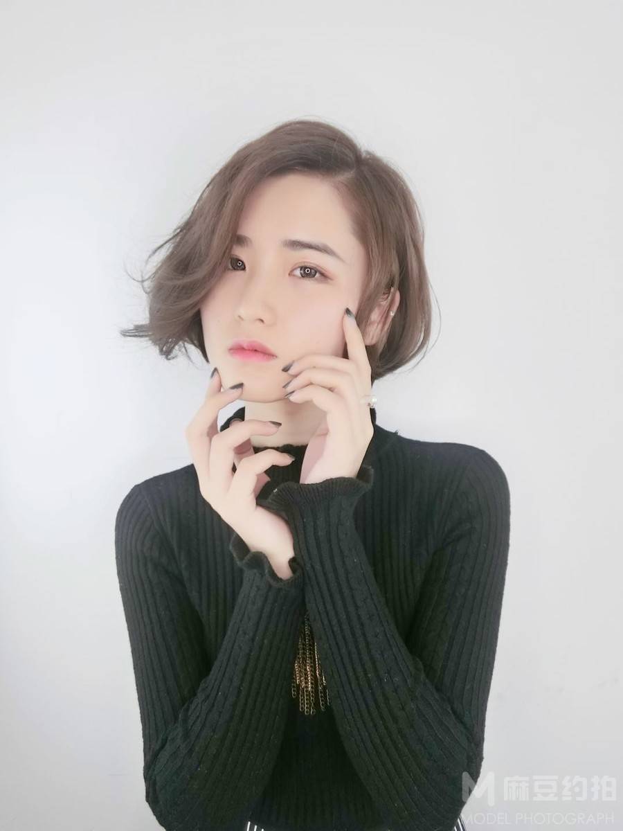 妆容模特