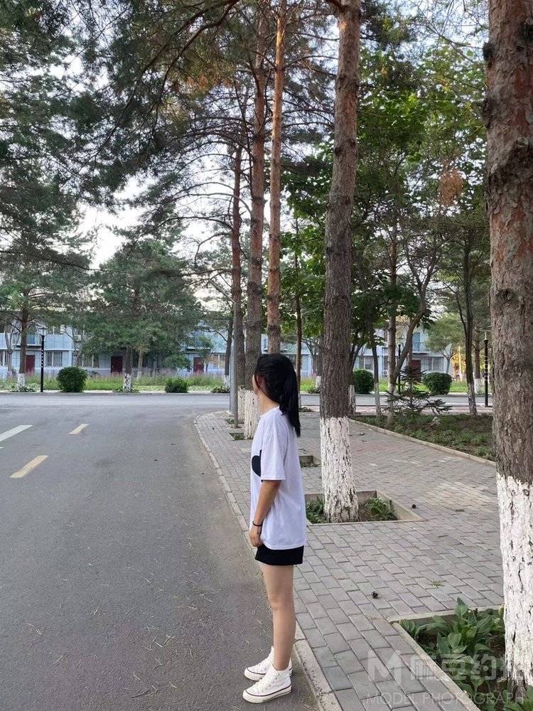 校园模特