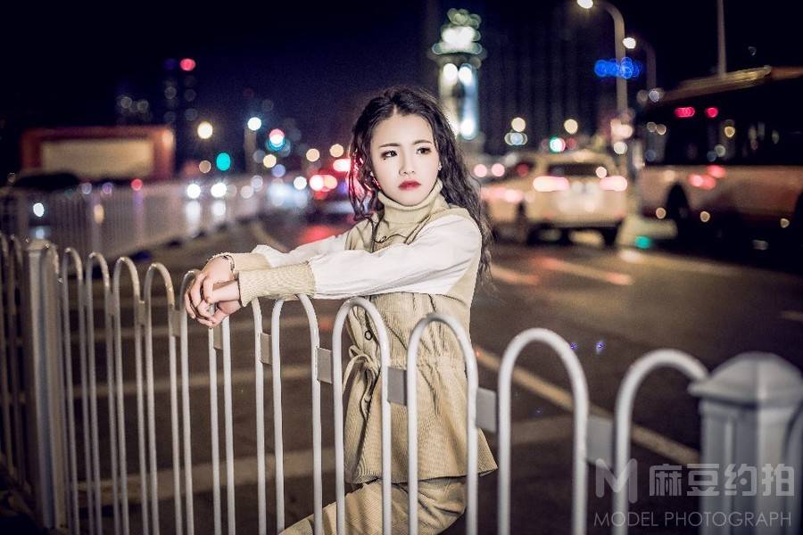 夜景模特