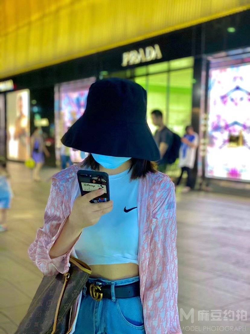 纪实模特