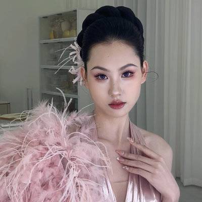 妆容模特