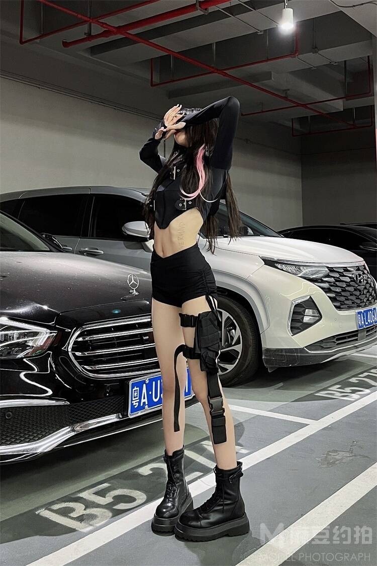 暗黑模特