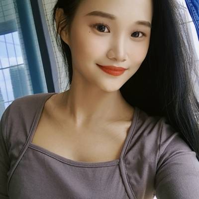 黑白模特