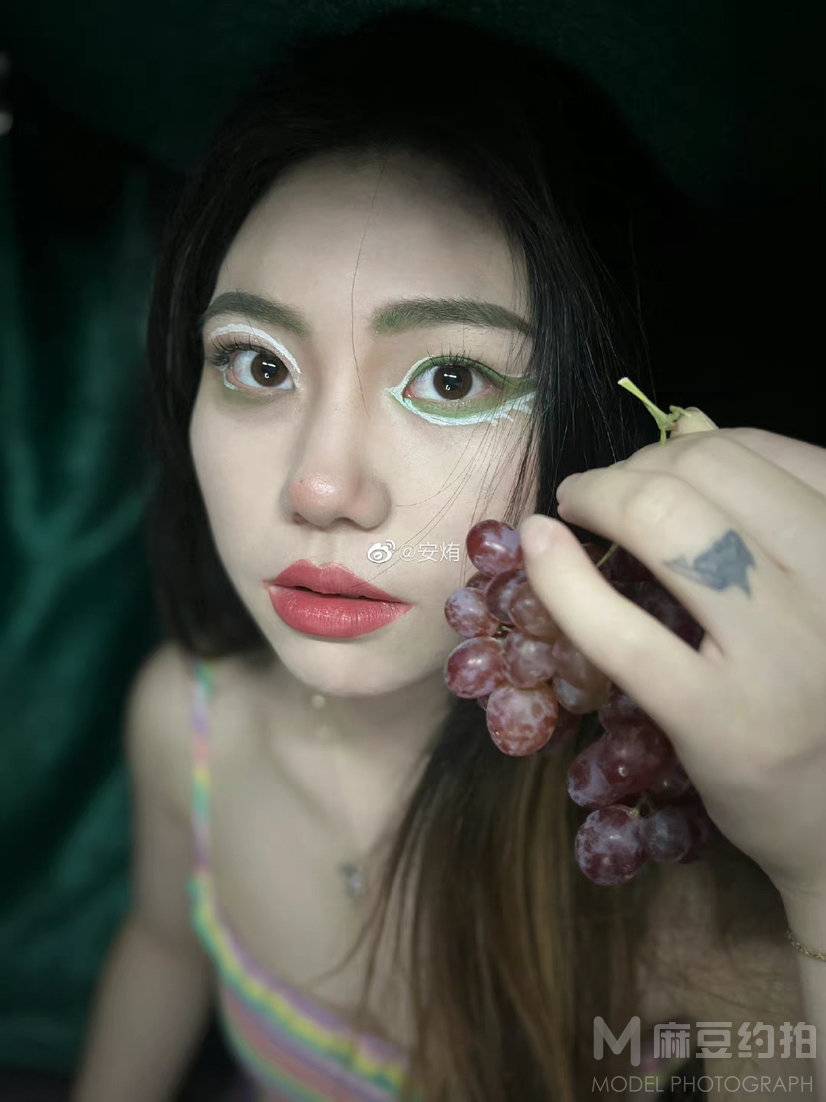 妆容模特