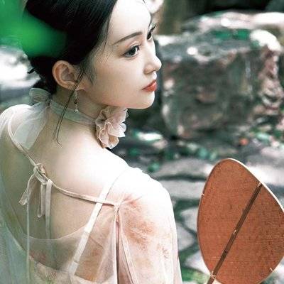 黑白模特