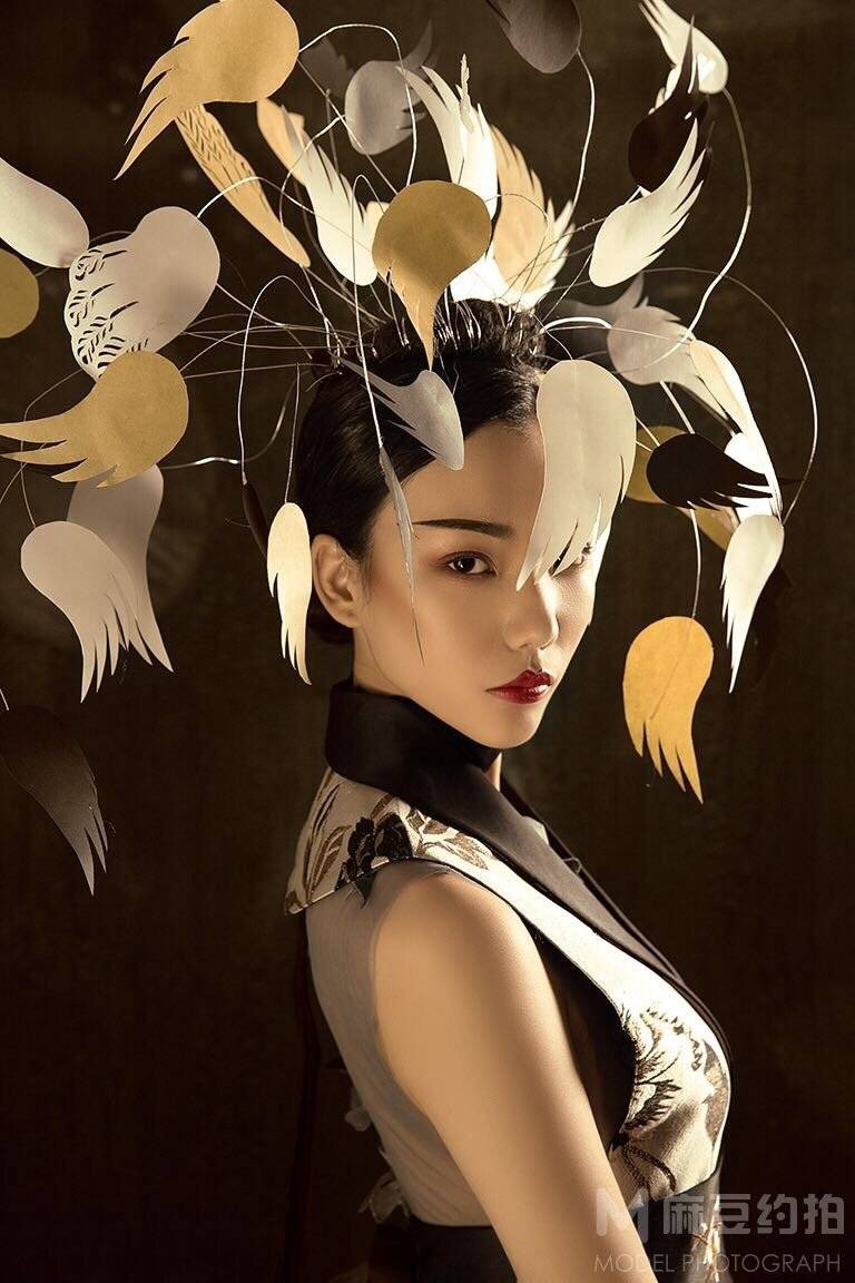 情绪模特